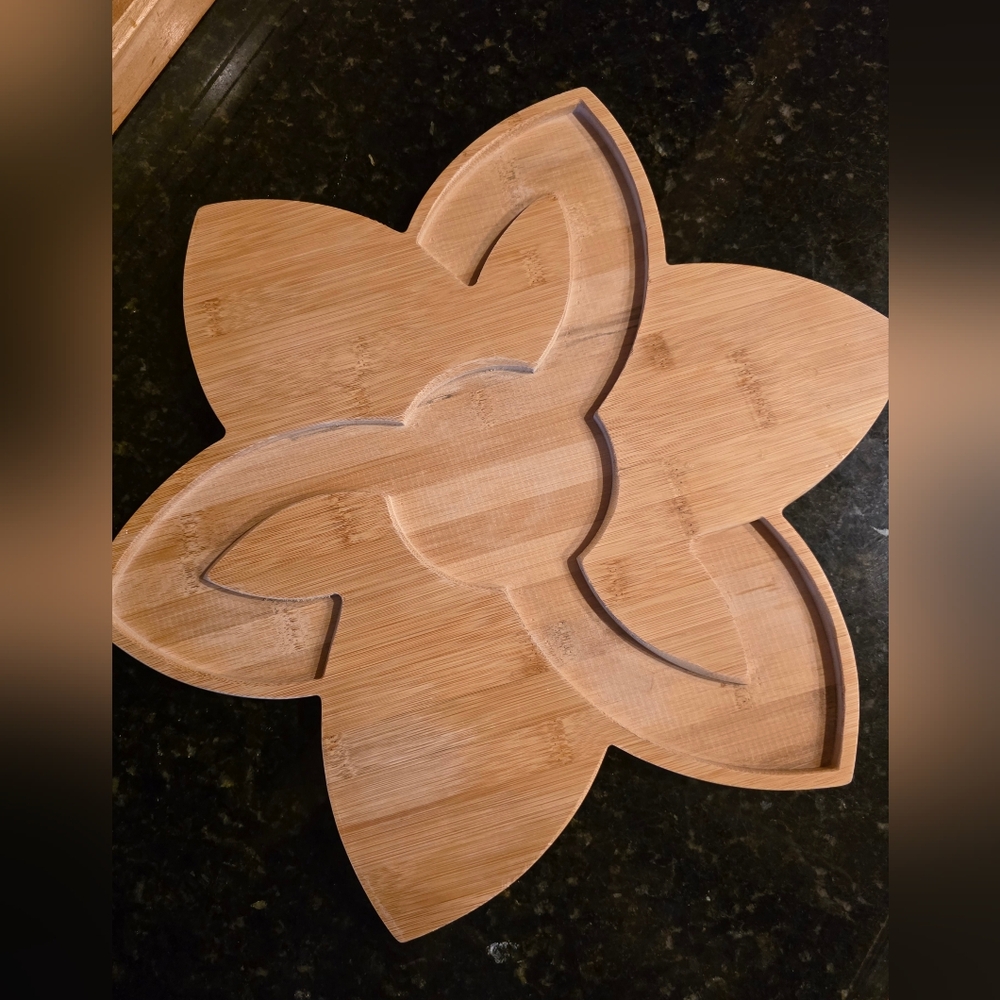 Drop Green 16" Bamboo Charcuterie Board Lotus- Inspired Eco-friendly Sustainable